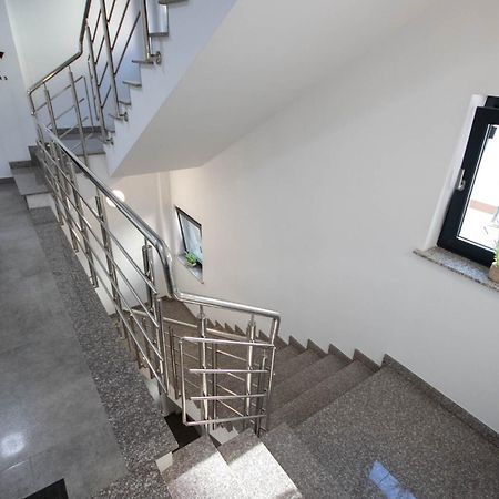 Astar Apartments - Small Rădăuţi エクステリア 写真